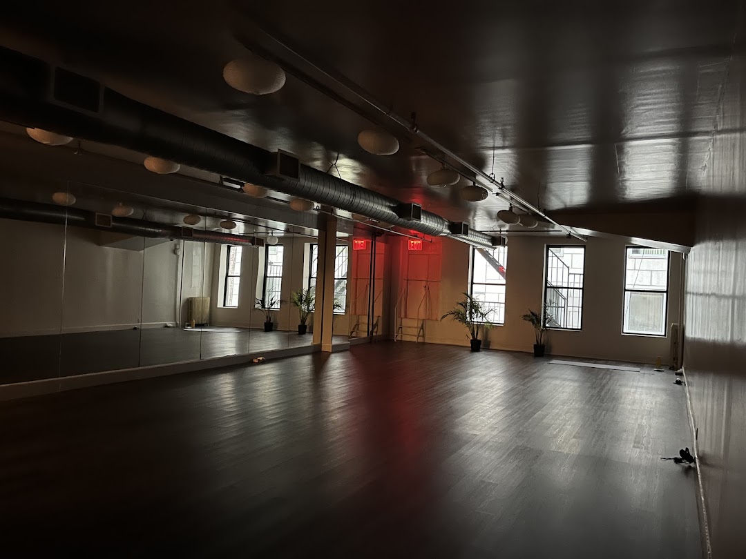 ID Hot Yoga - FIDI