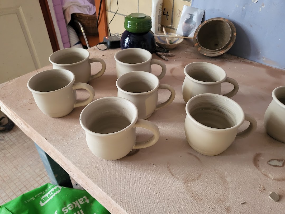 Rokuro Pottery