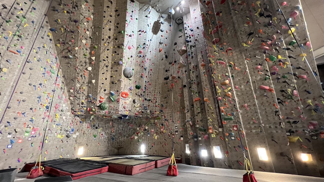 Red Rock Climbing Center