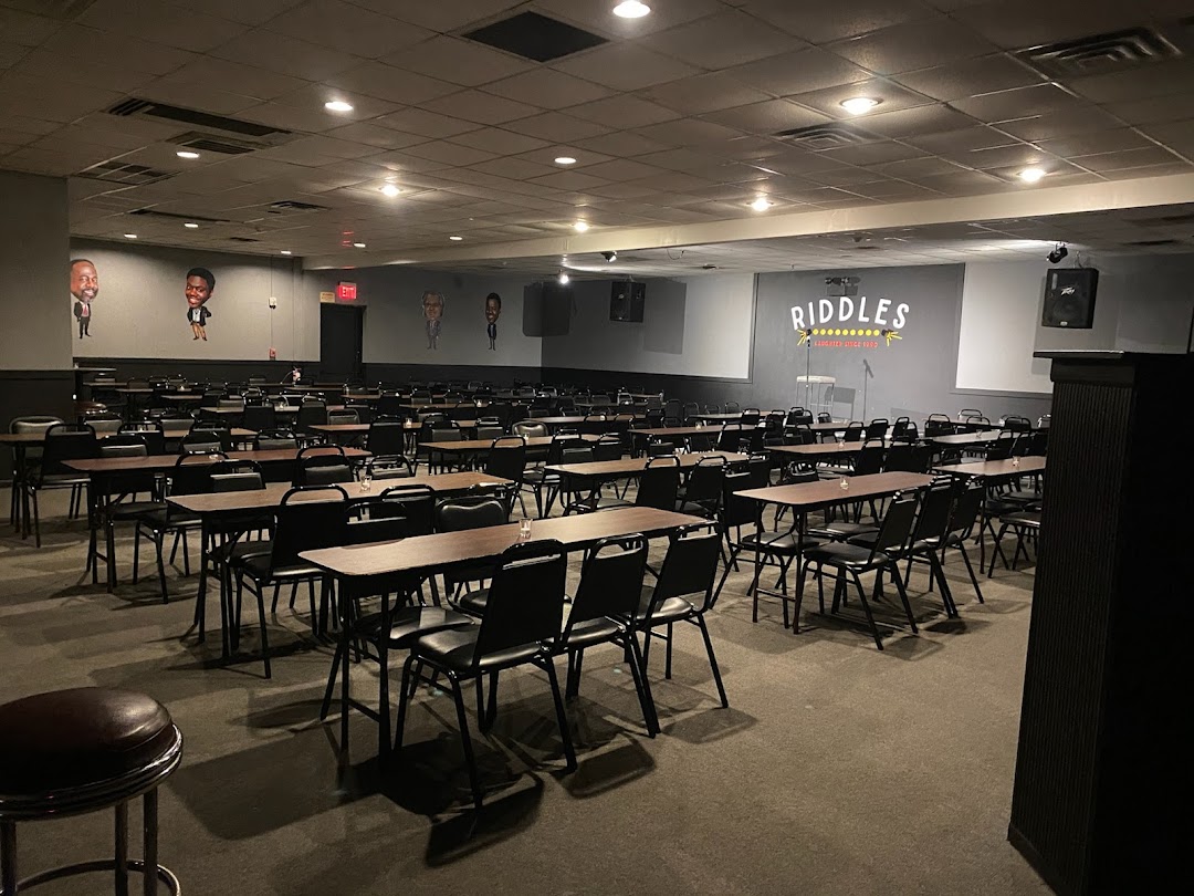 Riddles Comedy Club