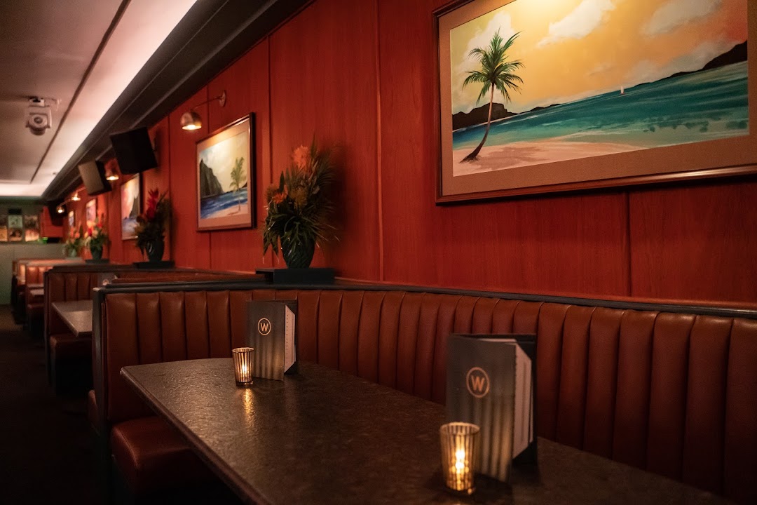 Willis Show Bar